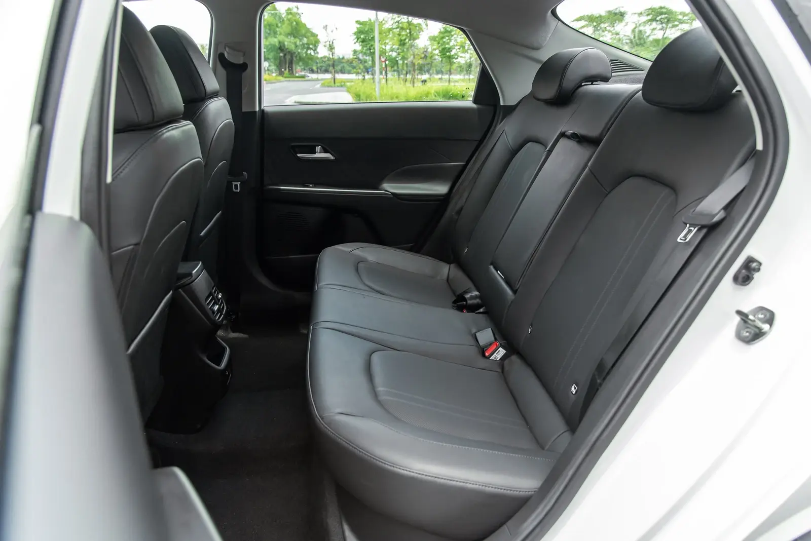 Cho thuê xe Hyundai Accent theo tháng tự lái TPHCM